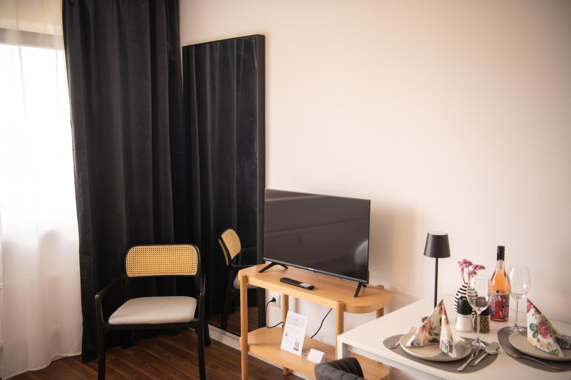 Apartments Strauss Near Bs-Hauptbahnhof Braunschweig Bagian luar foto