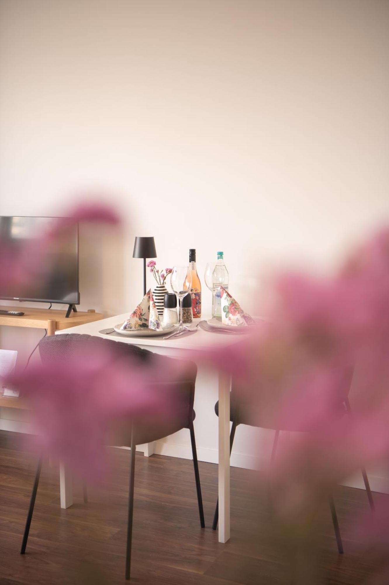 Apartments Strauss Near Bs-Hauptbahnhof Braunschweig Bagian luar foto