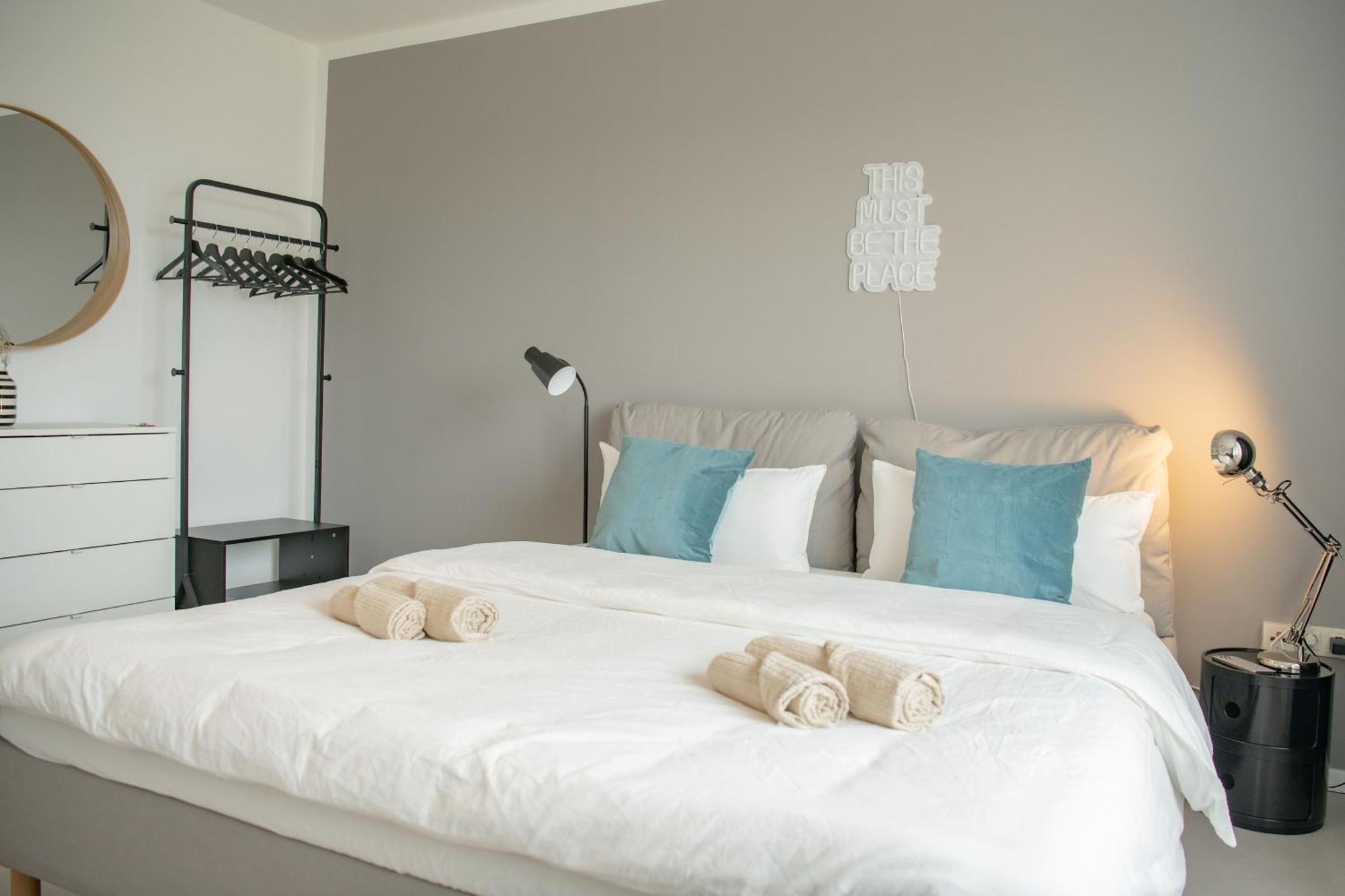 Apartments Strauss Near Bs-Hauptbahnhof Braunschweig Bagian luar foto